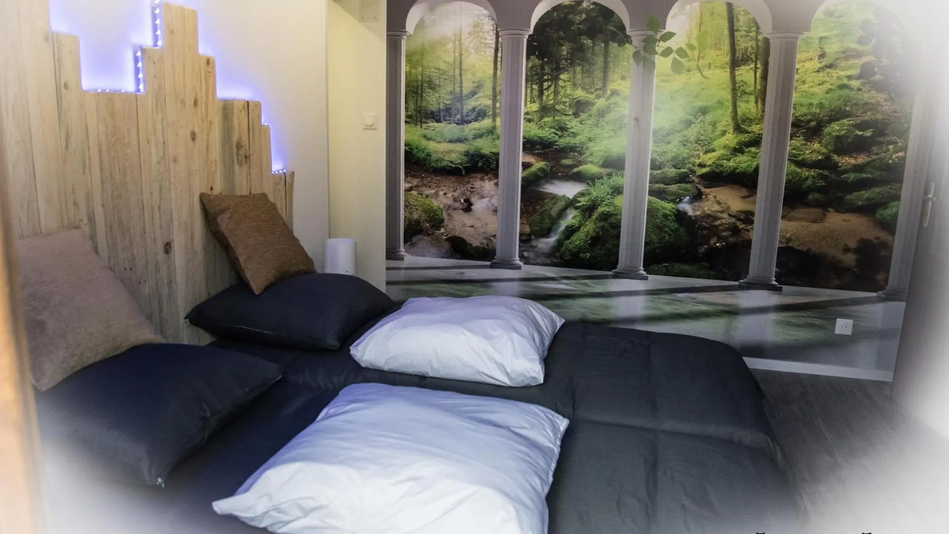 Gite Le Rocher Chouvigny Holiday home